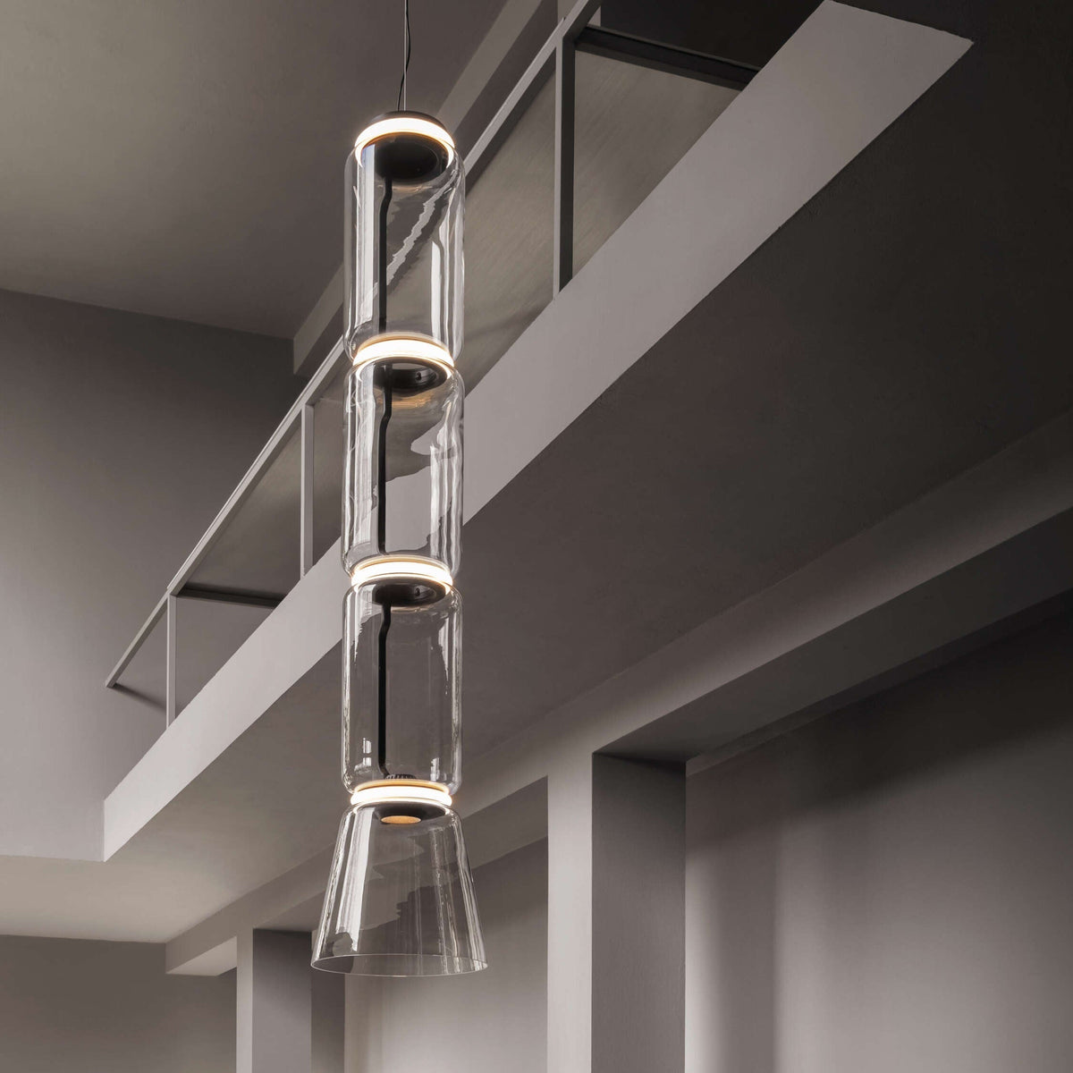 Luminária suspensa artística industrial Vayden