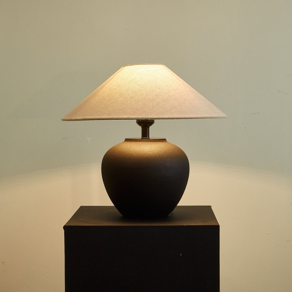 Renenella klassisk keramisk bordlampe