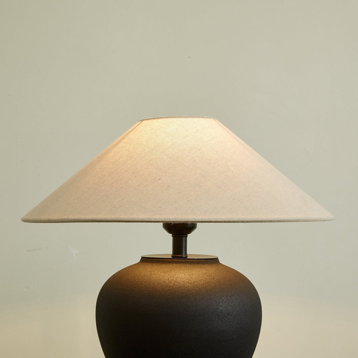 Renenella klassisk keramisk bordlampe