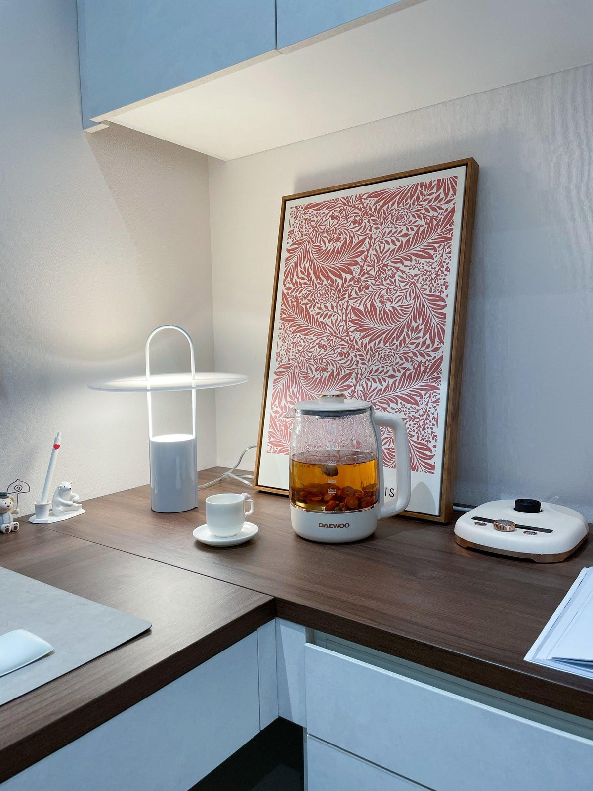 Hattie moderne bordlampe