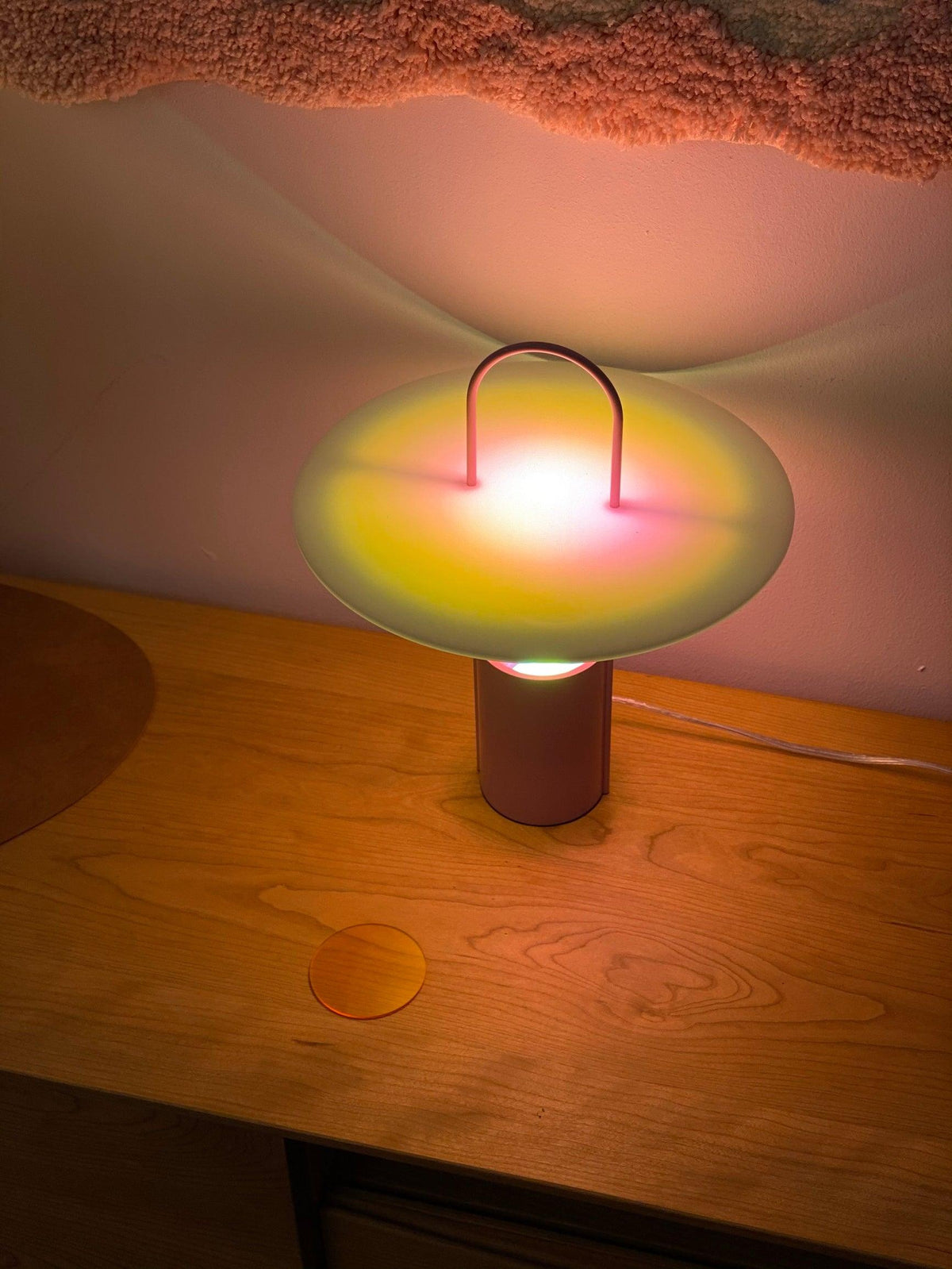Hattie moderne bordlampe