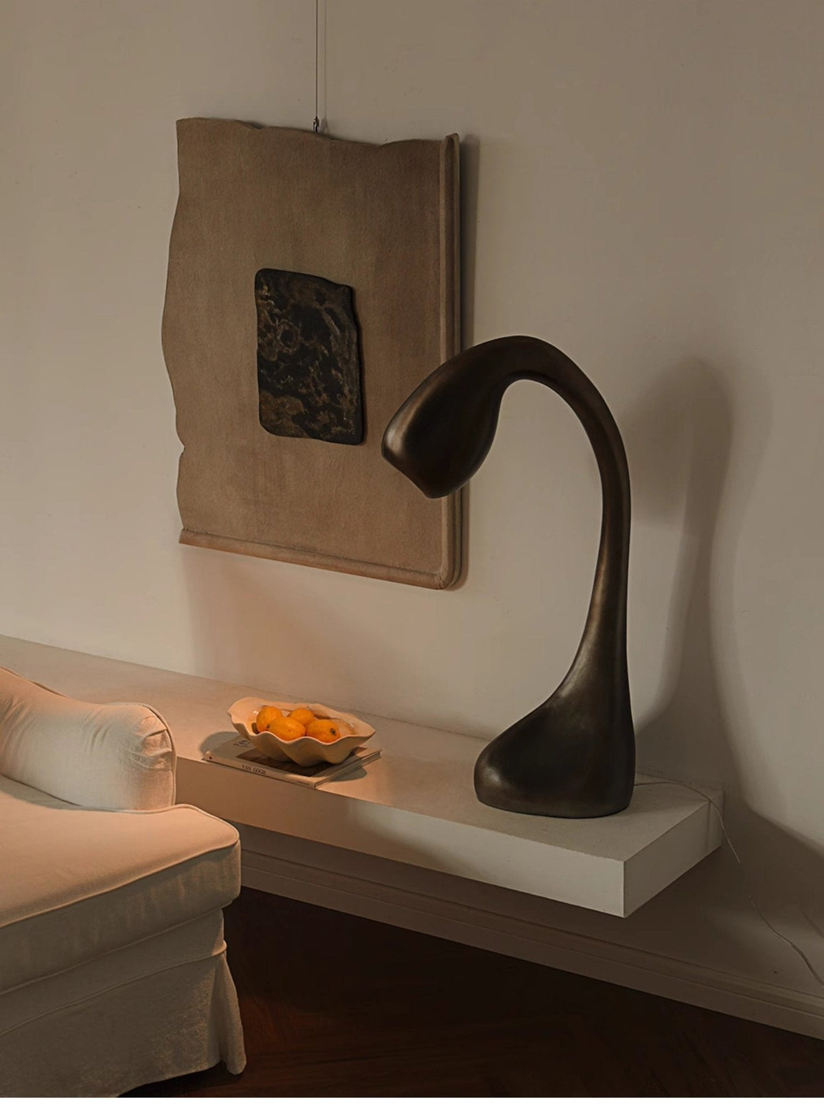 Kyns skulpturelle bordlampe