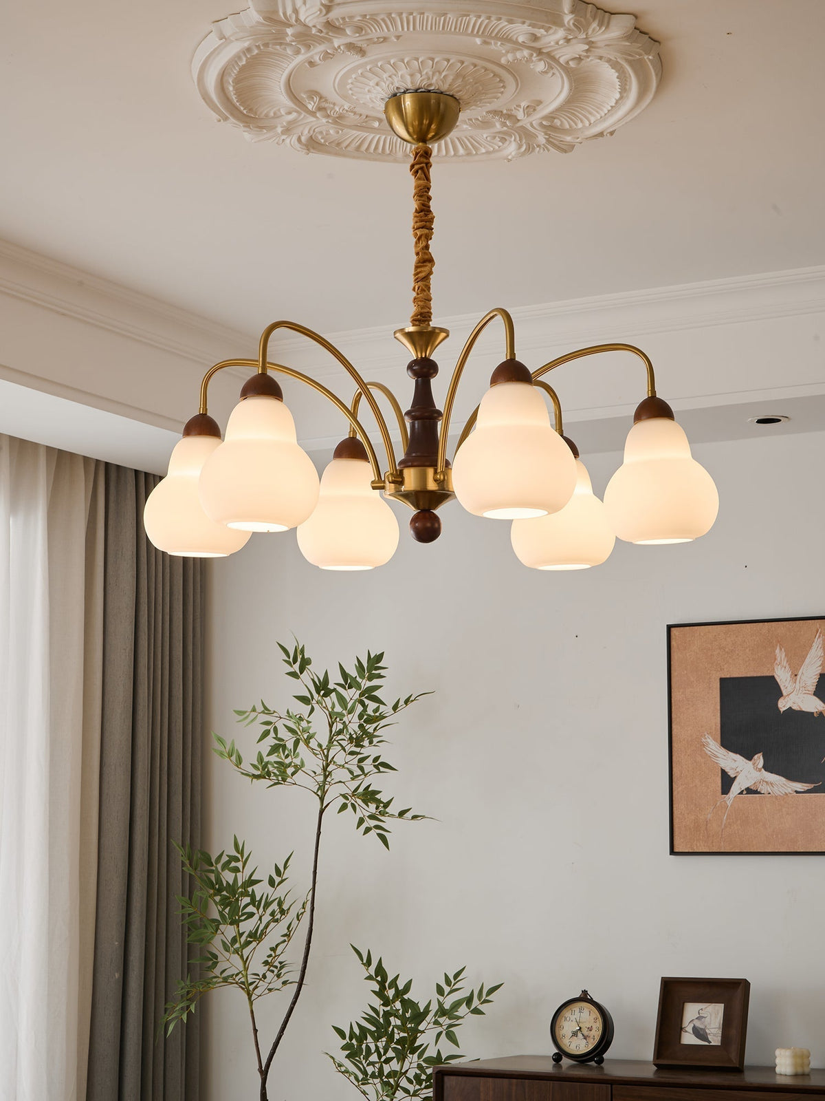 Novelle traditionel elegant vintagekrystallsekrone i træ