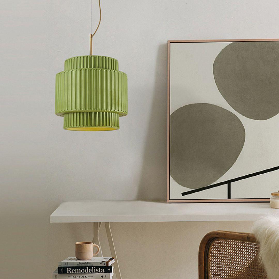Terioriella pendel-lampe med ribbet skærm
