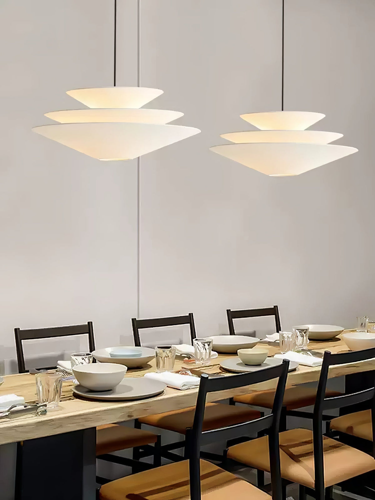 Triara minimalistisk pendellampe i flere lag