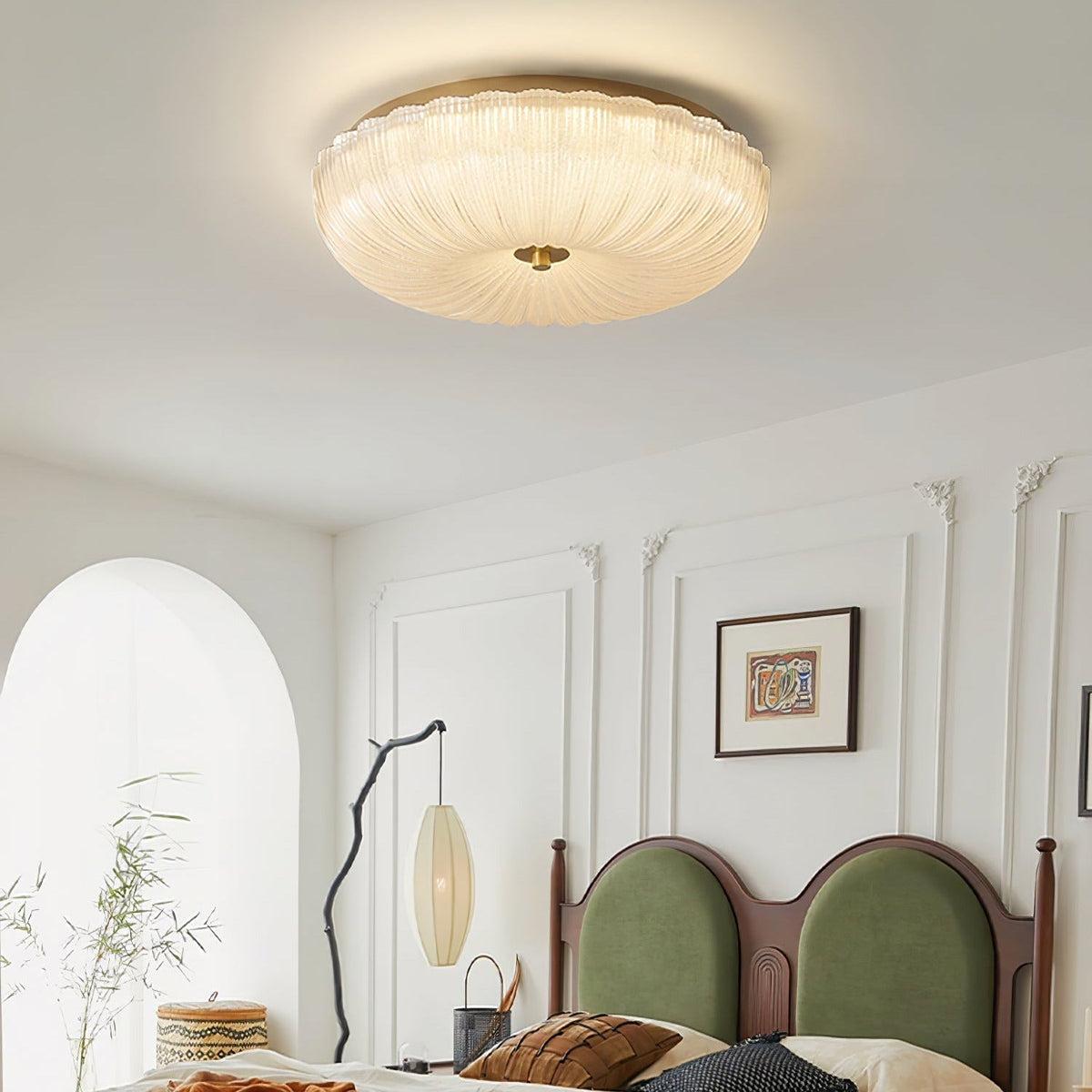 Halo loftslampe med bølget glas