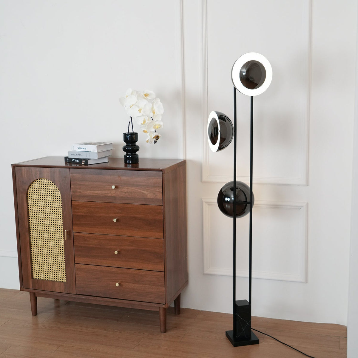 Alio moderne gulvlampe i marmor