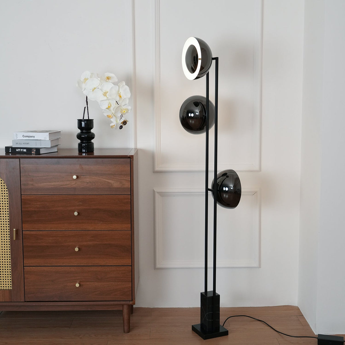 Alio moderne gulvlampe i marmor