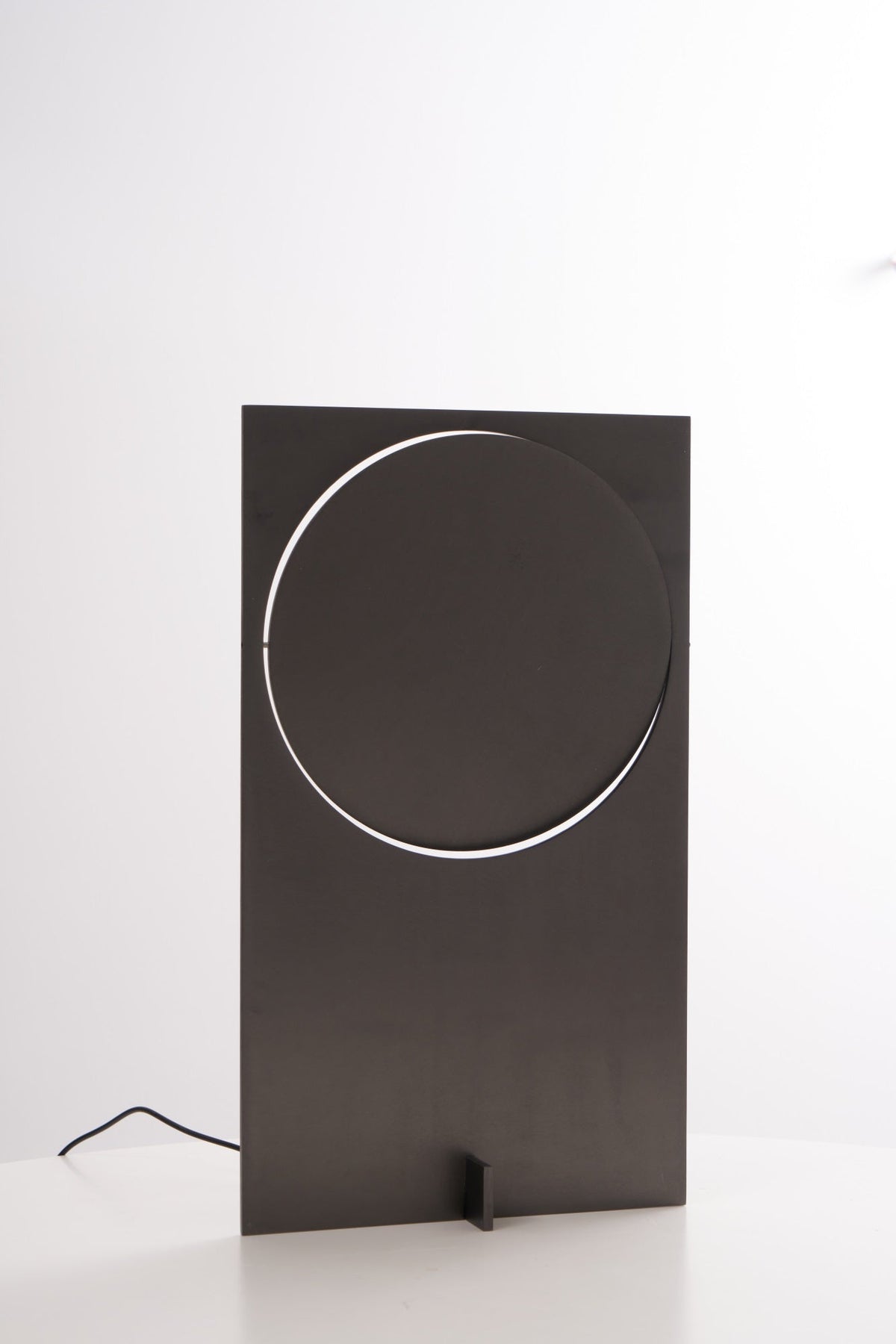 Candeeiro de mesa Terieriella com disco rotativo