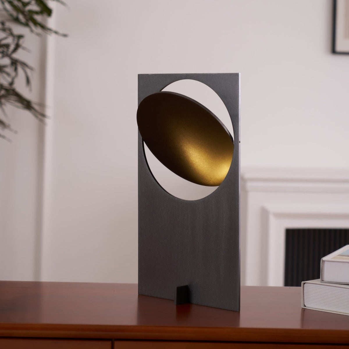 Sixor futuristisk stålbordlampe