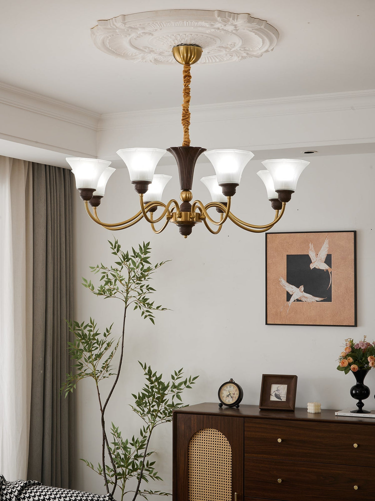 Ciphaen elegant traditionel vintage lysekrone i træ og glas