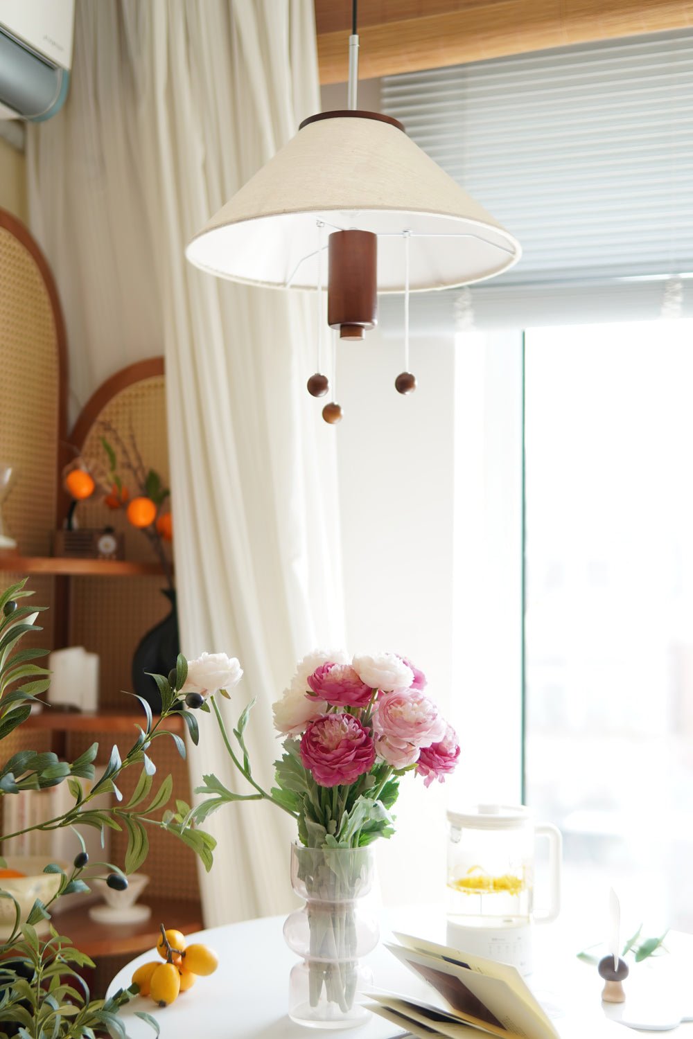 Candeeiro suspenso Zathee Nordic Art Classic em madeira e tecido