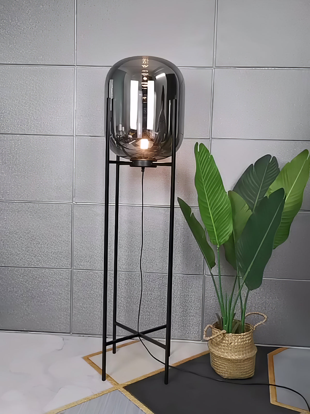 Liorivelia industriel gulvlampe i glas