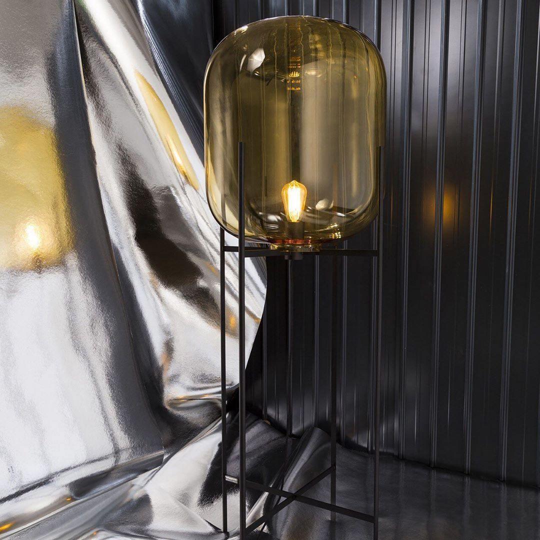 Liorivelia industriel gulvlampe i glas