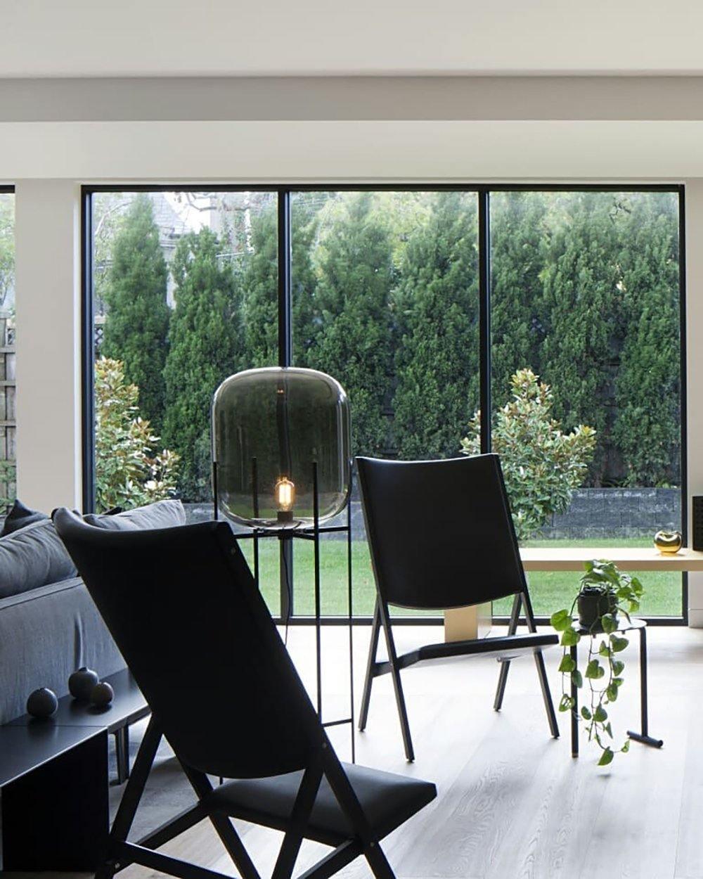 Liorivelia industriel gulvlampe i glas