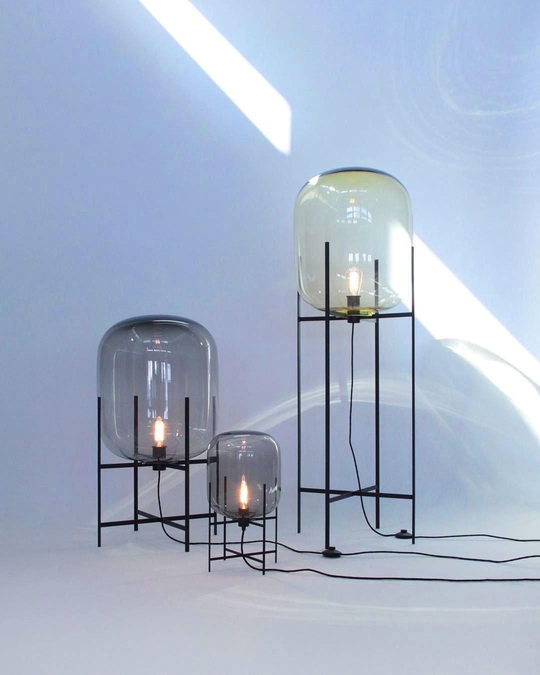 Liorivelia industriel gulvlampe i glas