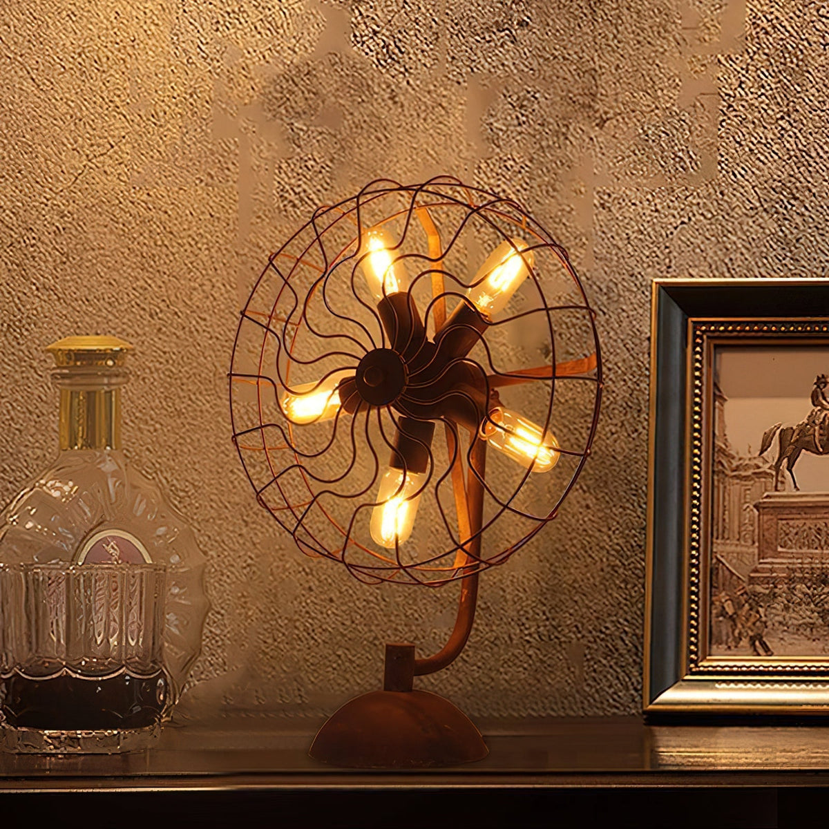 Fantic-bordlampe