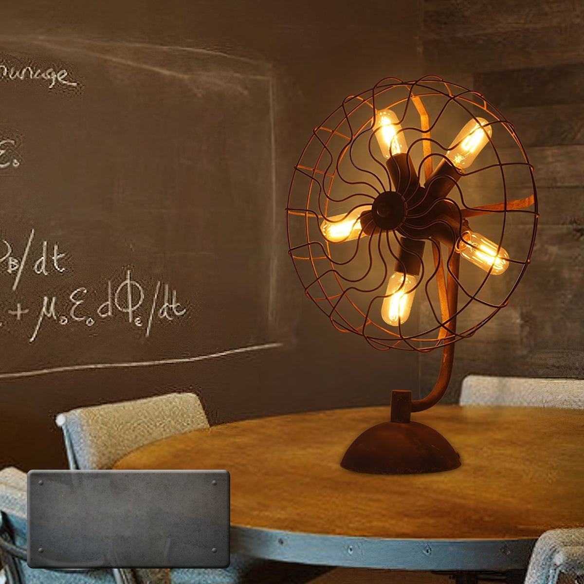 Fantic-bordlampe