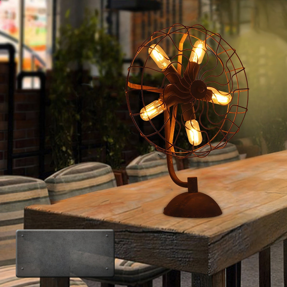 Fantic-bordlampe