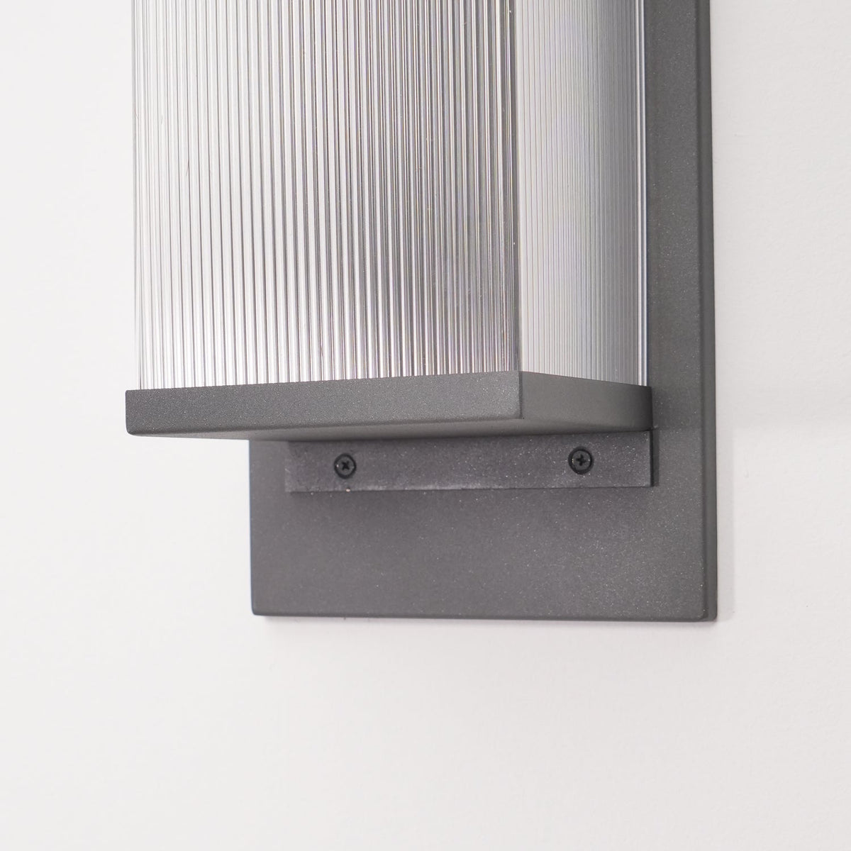 Hattie moderne bordlampe