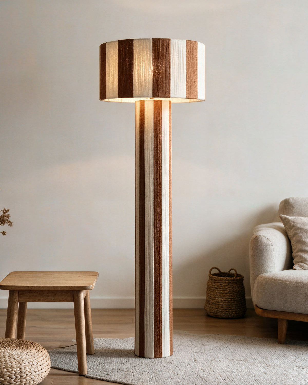 Quillmont-gulvlampe
