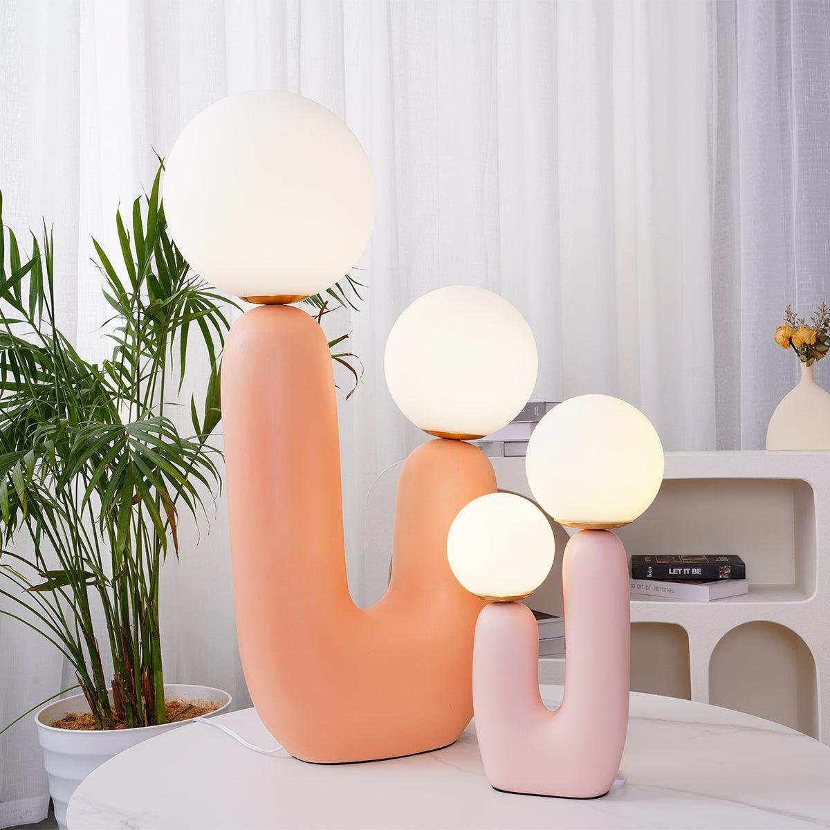 Elyrain kunstnerisk bordlampe i resin