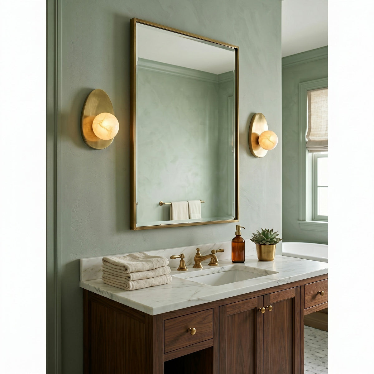 Orlisse-alabaster-vegg-lampi