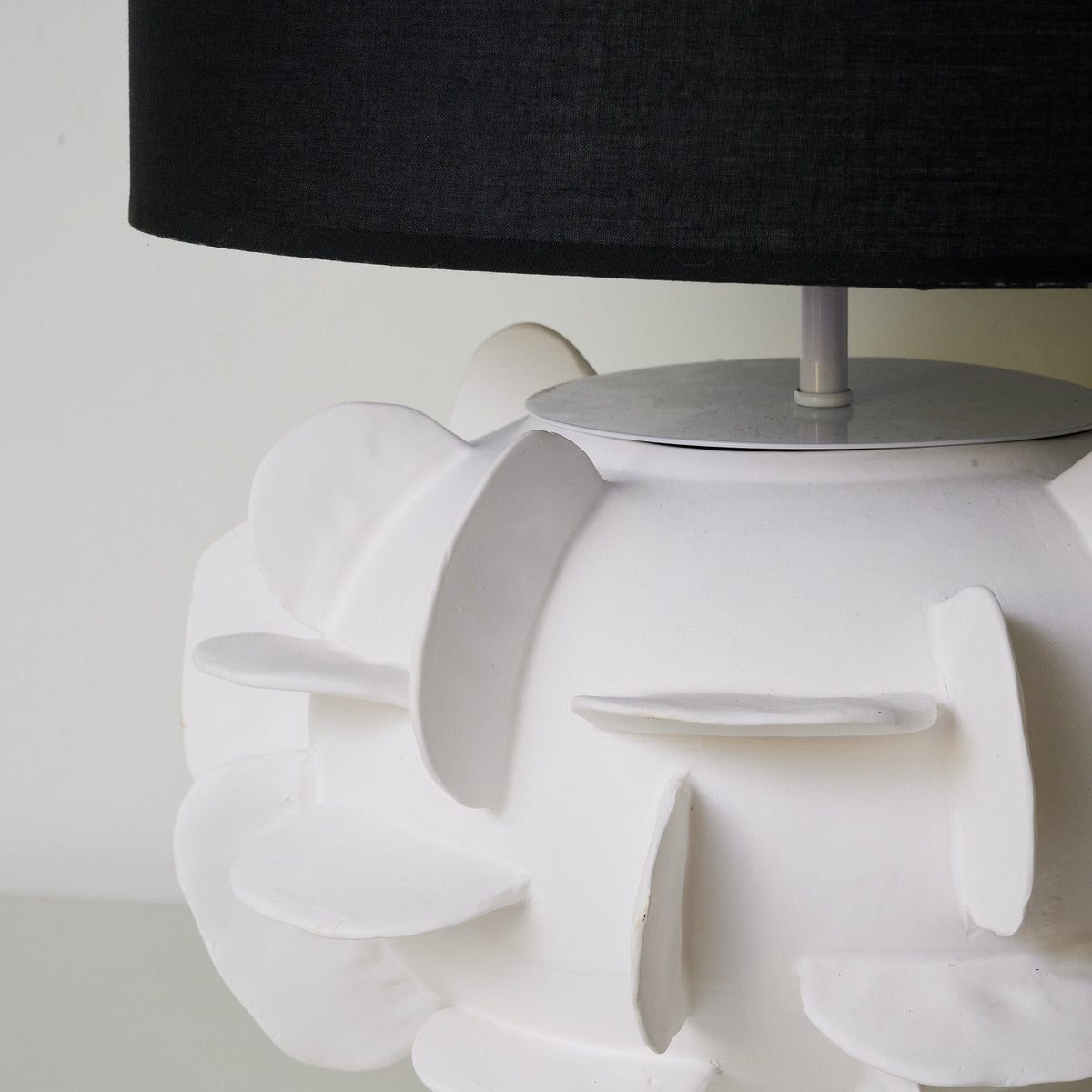 Peyton samtida bordslampa i keramik