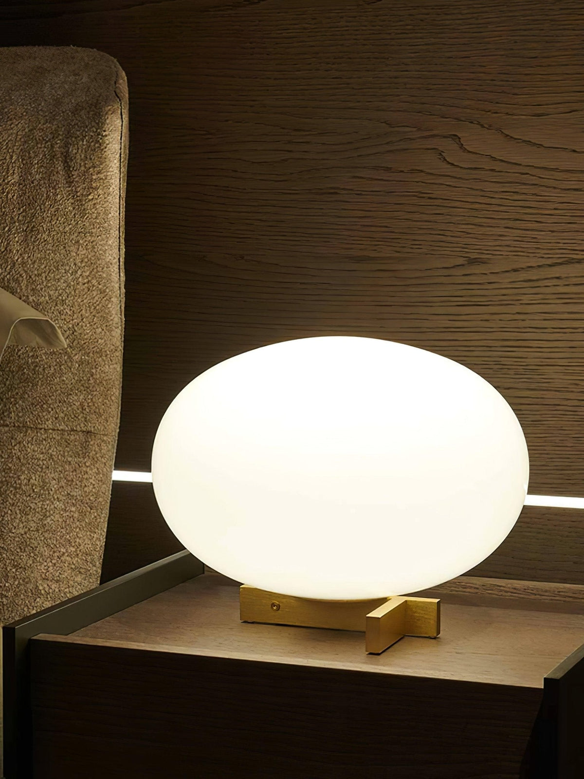 Golvin orbital bordlampe i kugleform