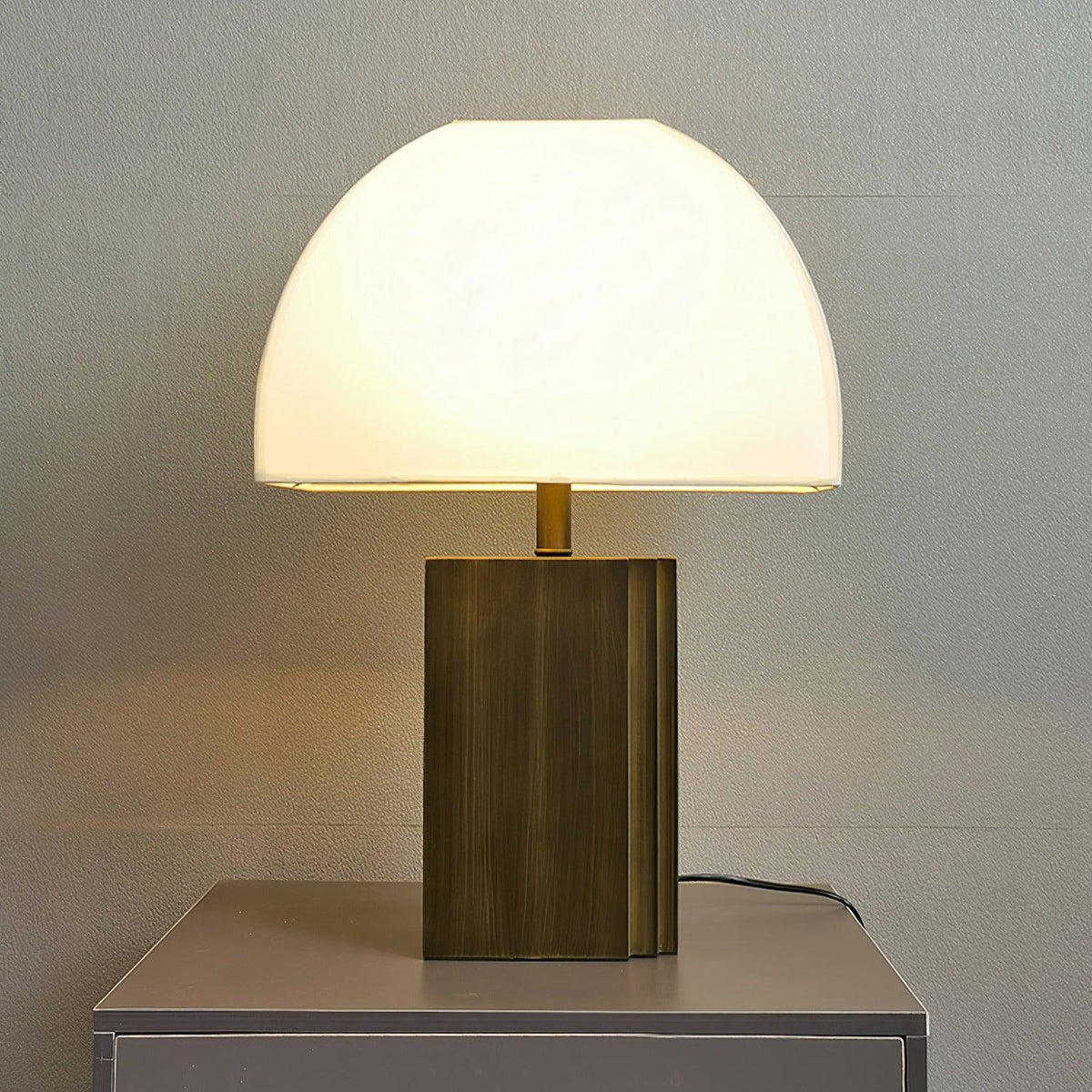 Cylo minimalistisk bordslampa i harts