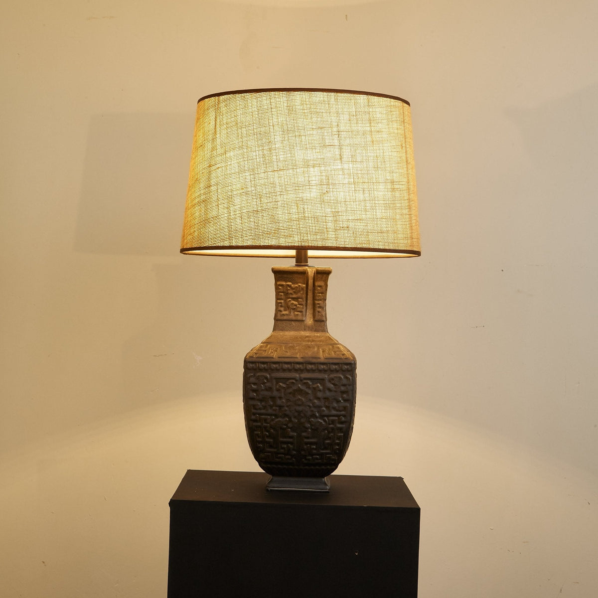 Echo vintage-bordlampe i stof