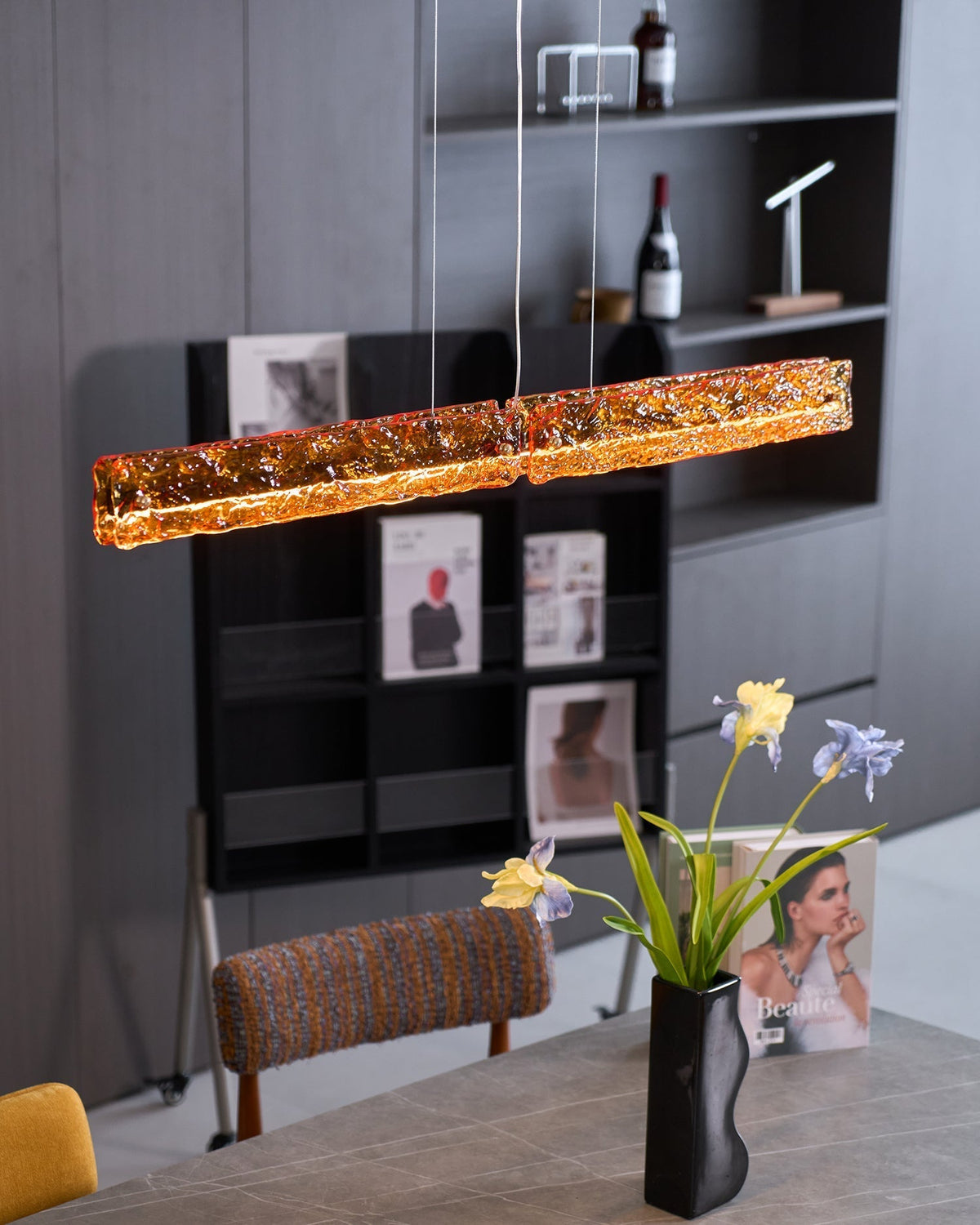 Avnorira modern minimalistisk linjär pendellampa i glas för köksö