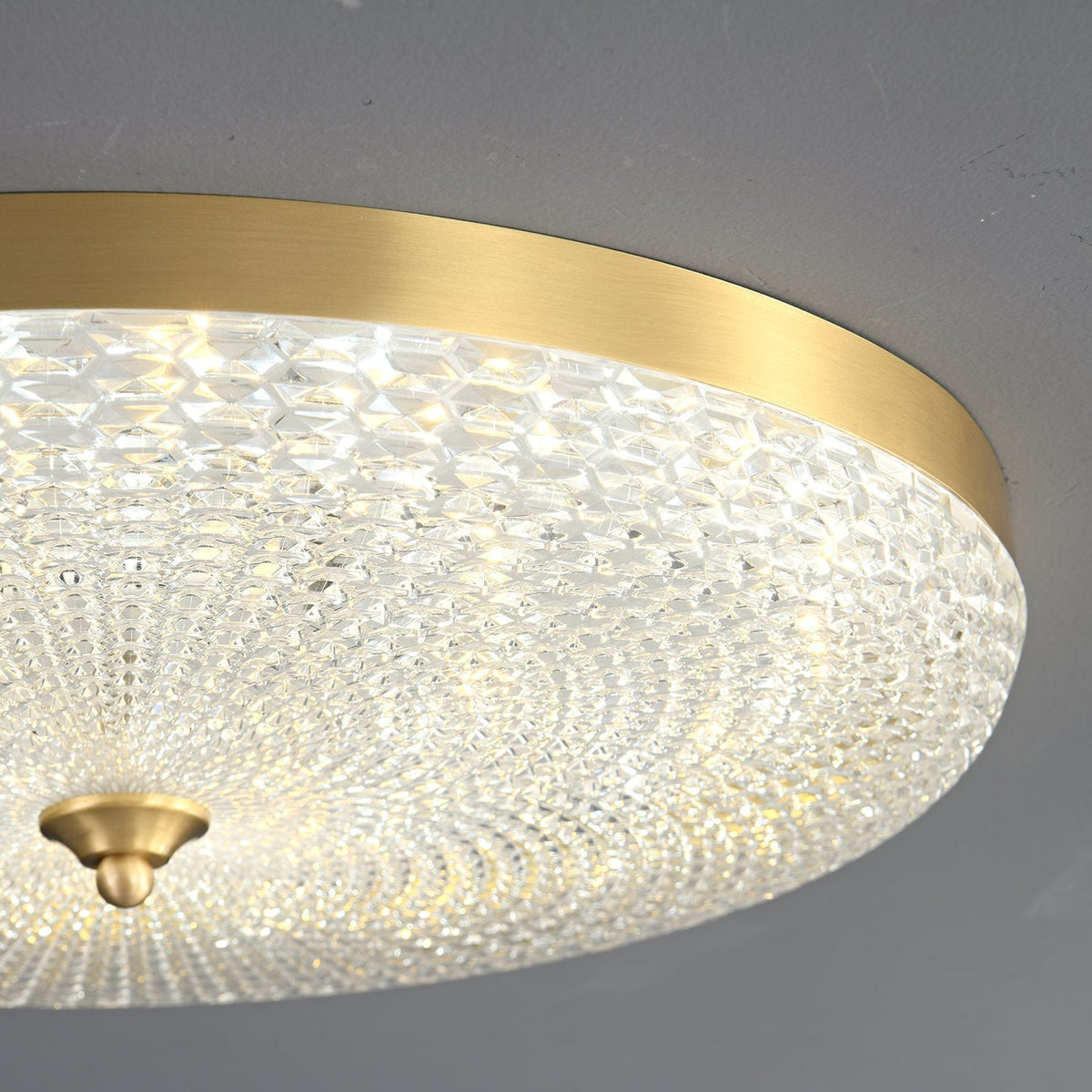 Orlena moderne minimalistisk loftlampe i messing og akryl