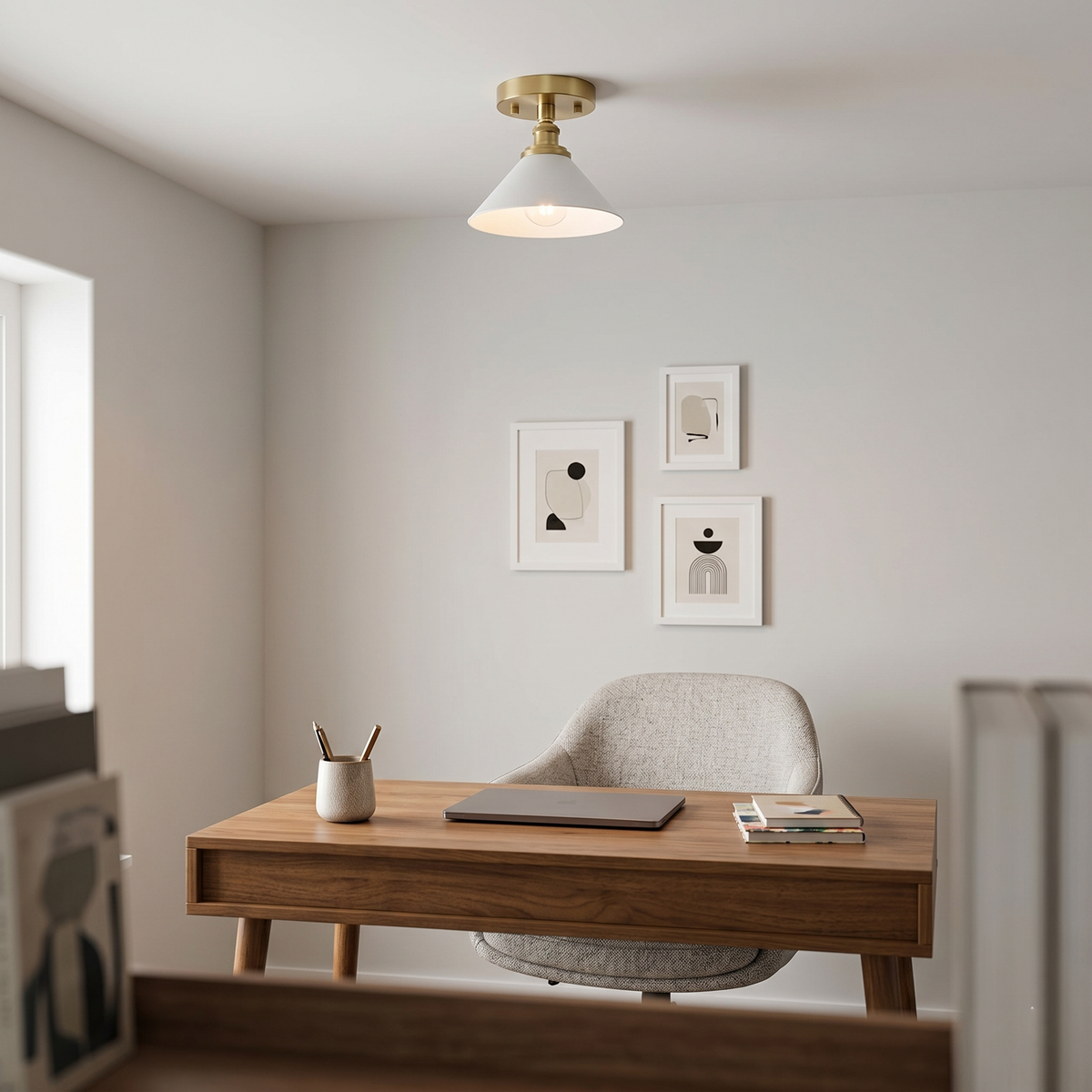 Candeeiro de teto Aureleon em latão de design minimalista