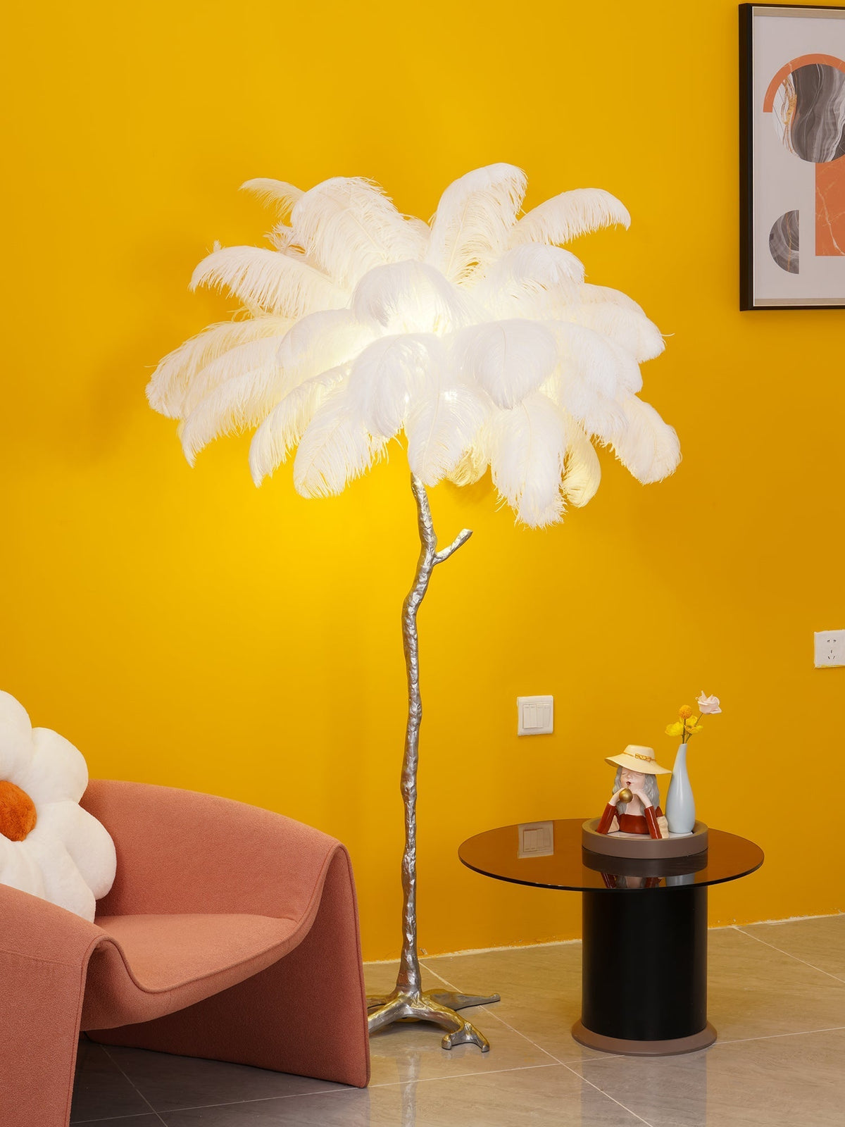 Selis golvlampa i mässing med fjäderdesign