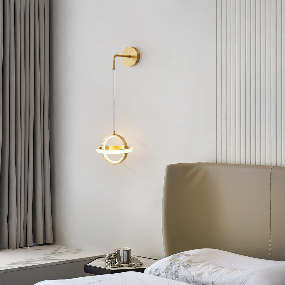 Aplique de parede oval Vivianne moderno e minimalista em latão