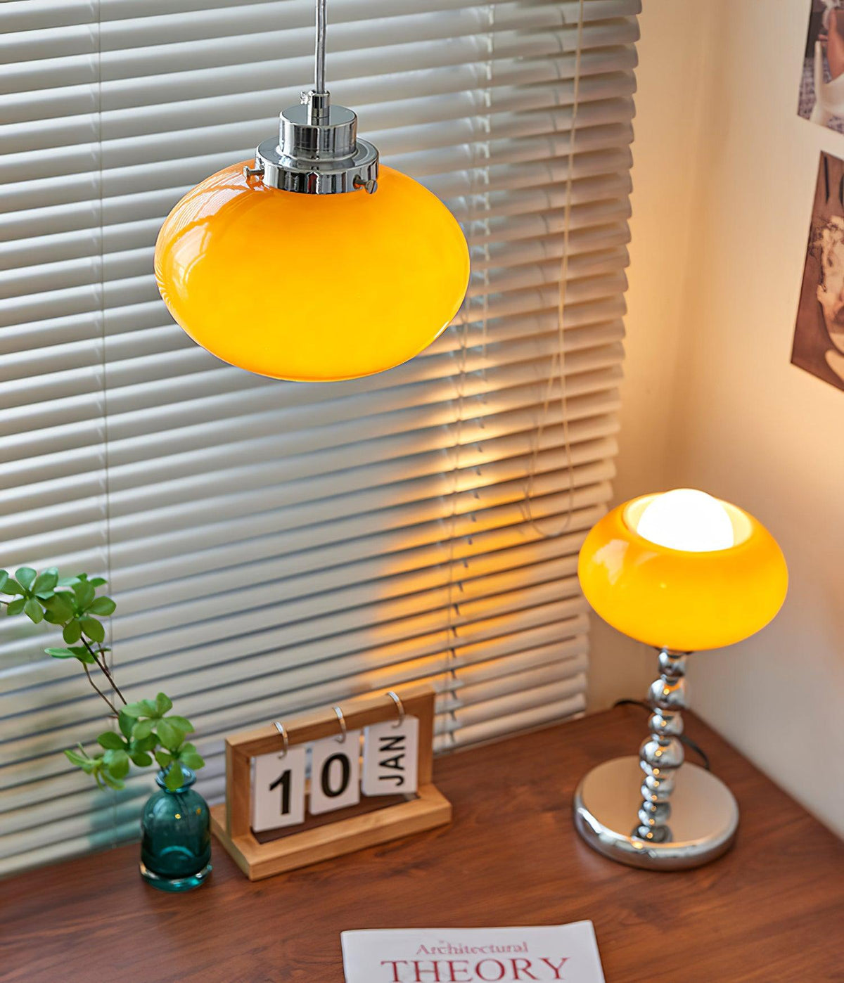 Lioruira modern bordslampa