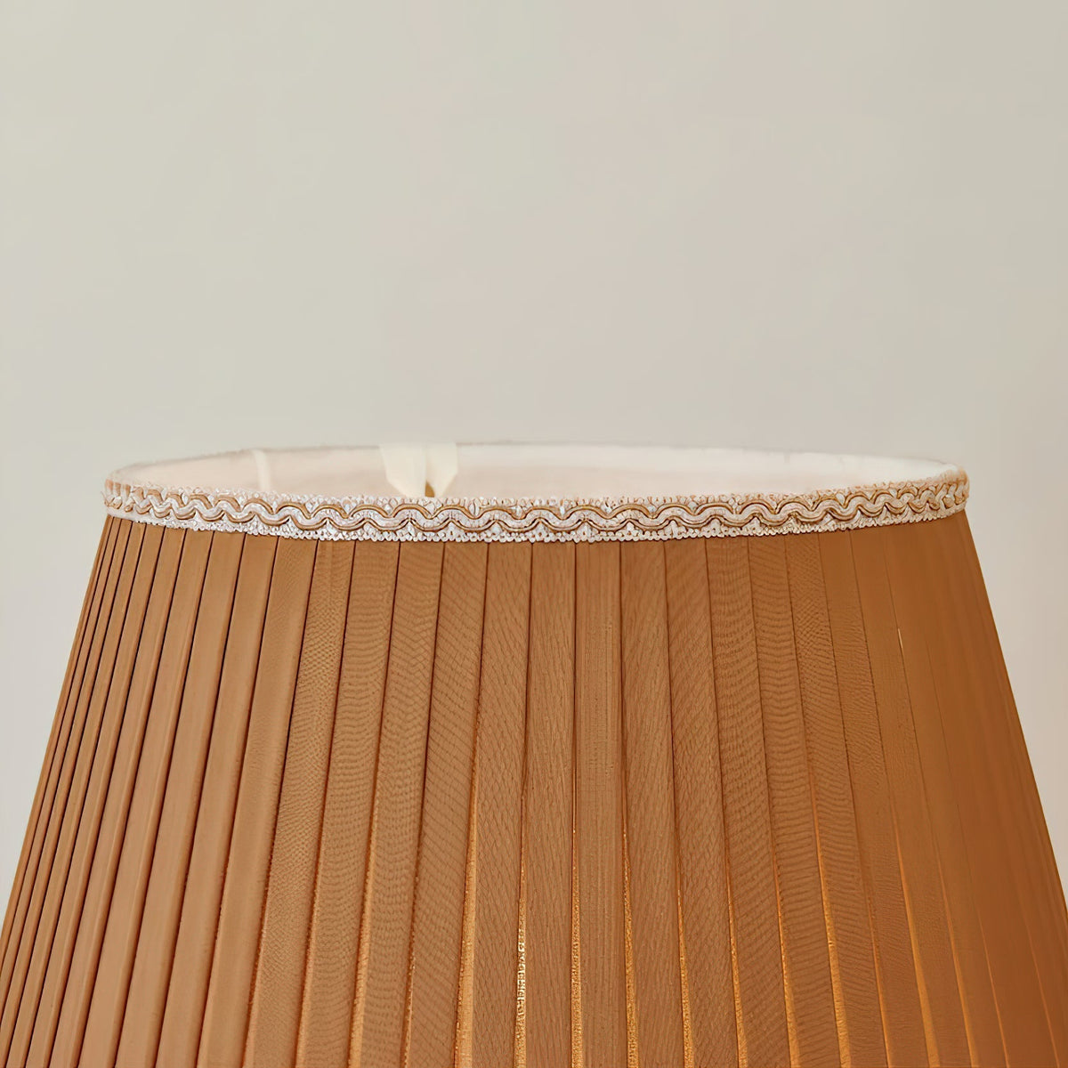 Bordlampe med palmetræ