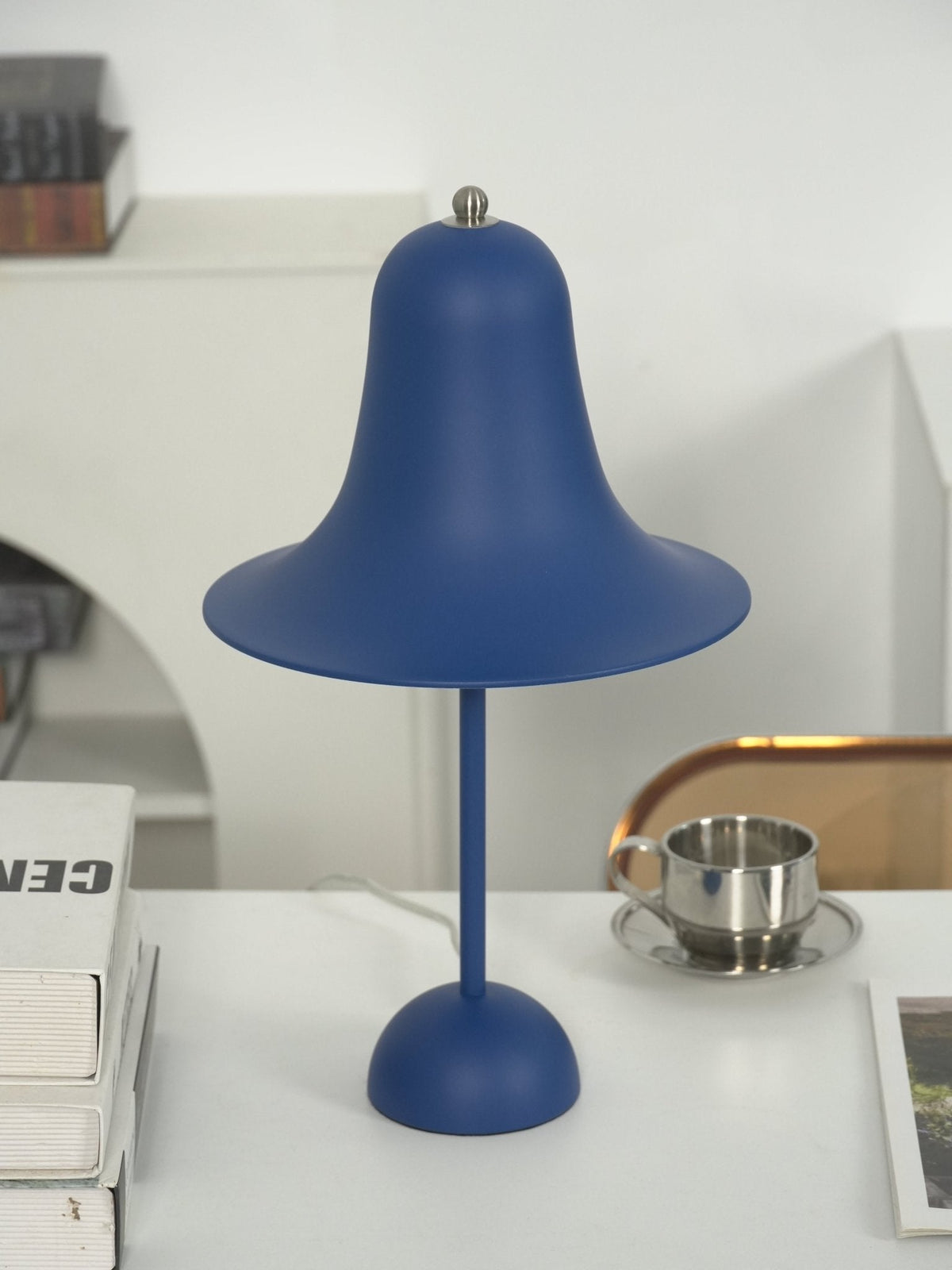 Pantop-klokkeformet bordlampe