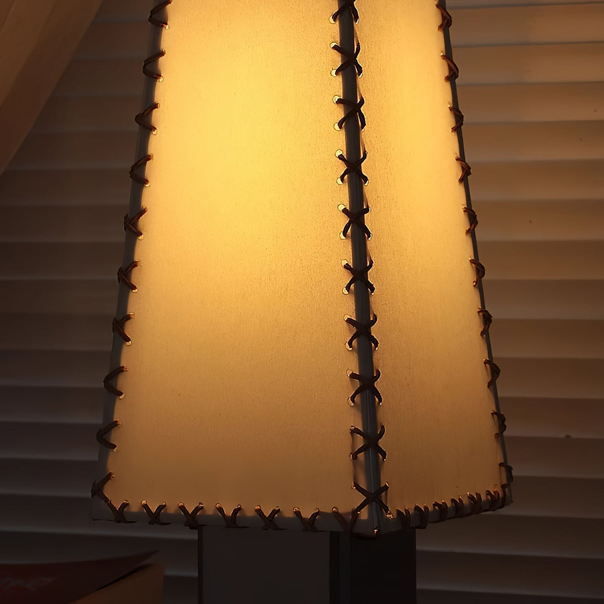 Stitcher bordlampe