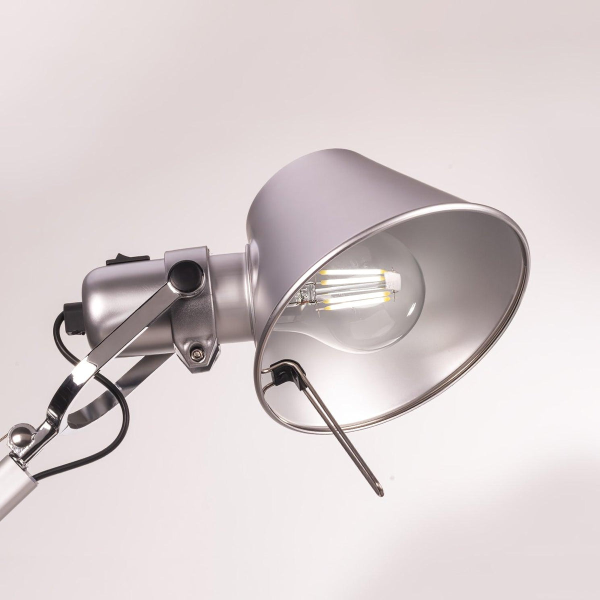 Cuzoril industriel skrivebordslampe