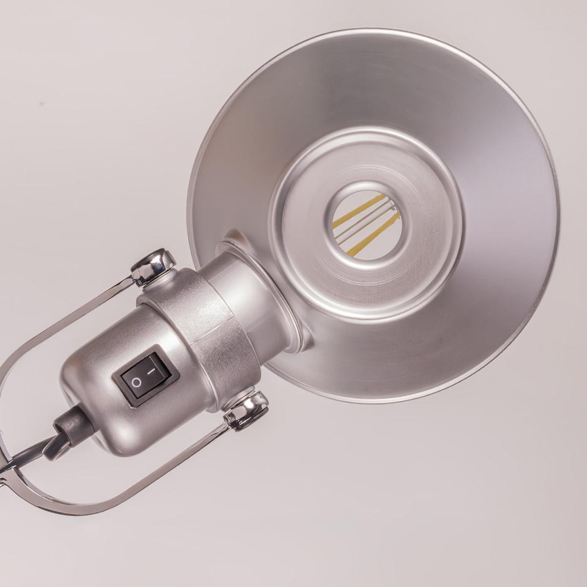 Cuzoril industriel skrivebordslampe