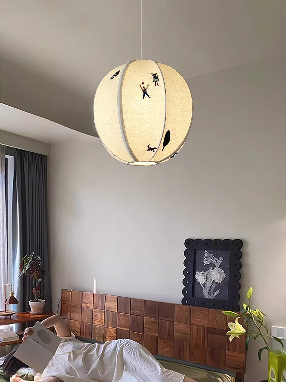 Wacell Kunstnerisk tekstilpendel i stof med swag-design