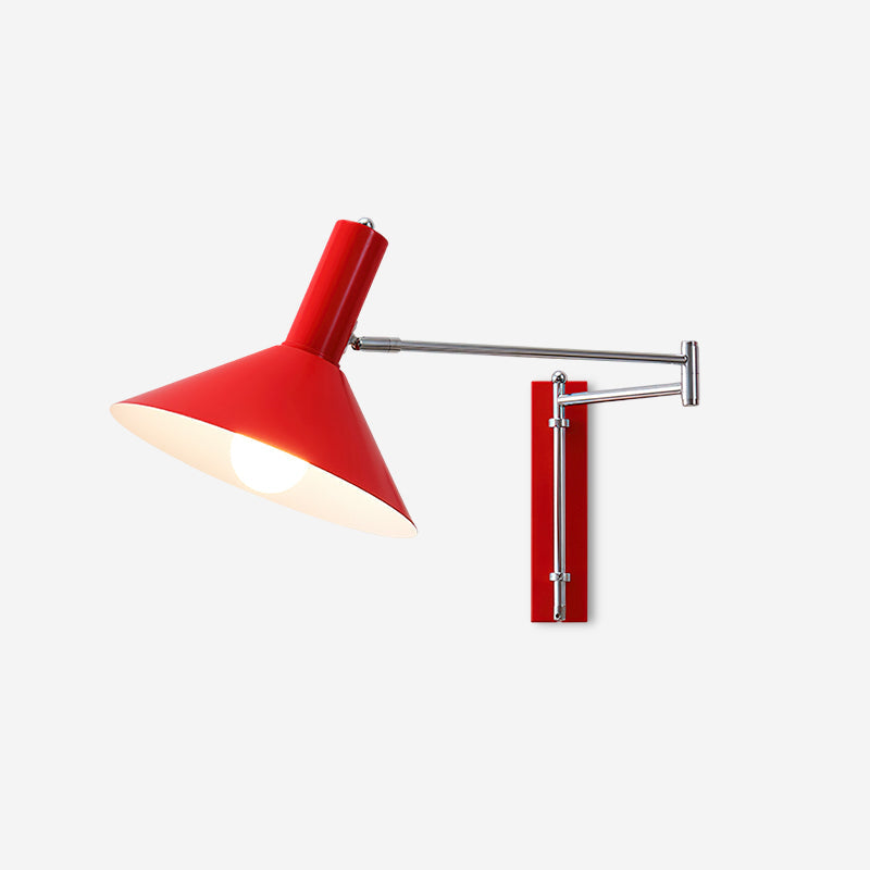 Peak vägglampa med justerbar arm och röd läslampa
