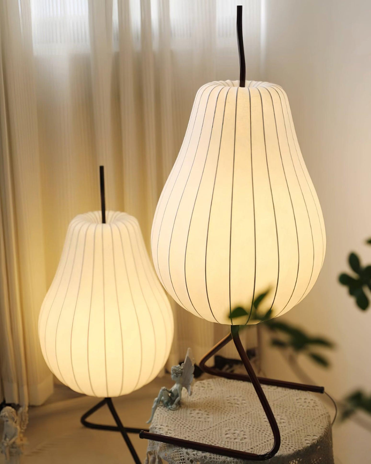 Calerielle minimalistisk pæreformet gulvlampe