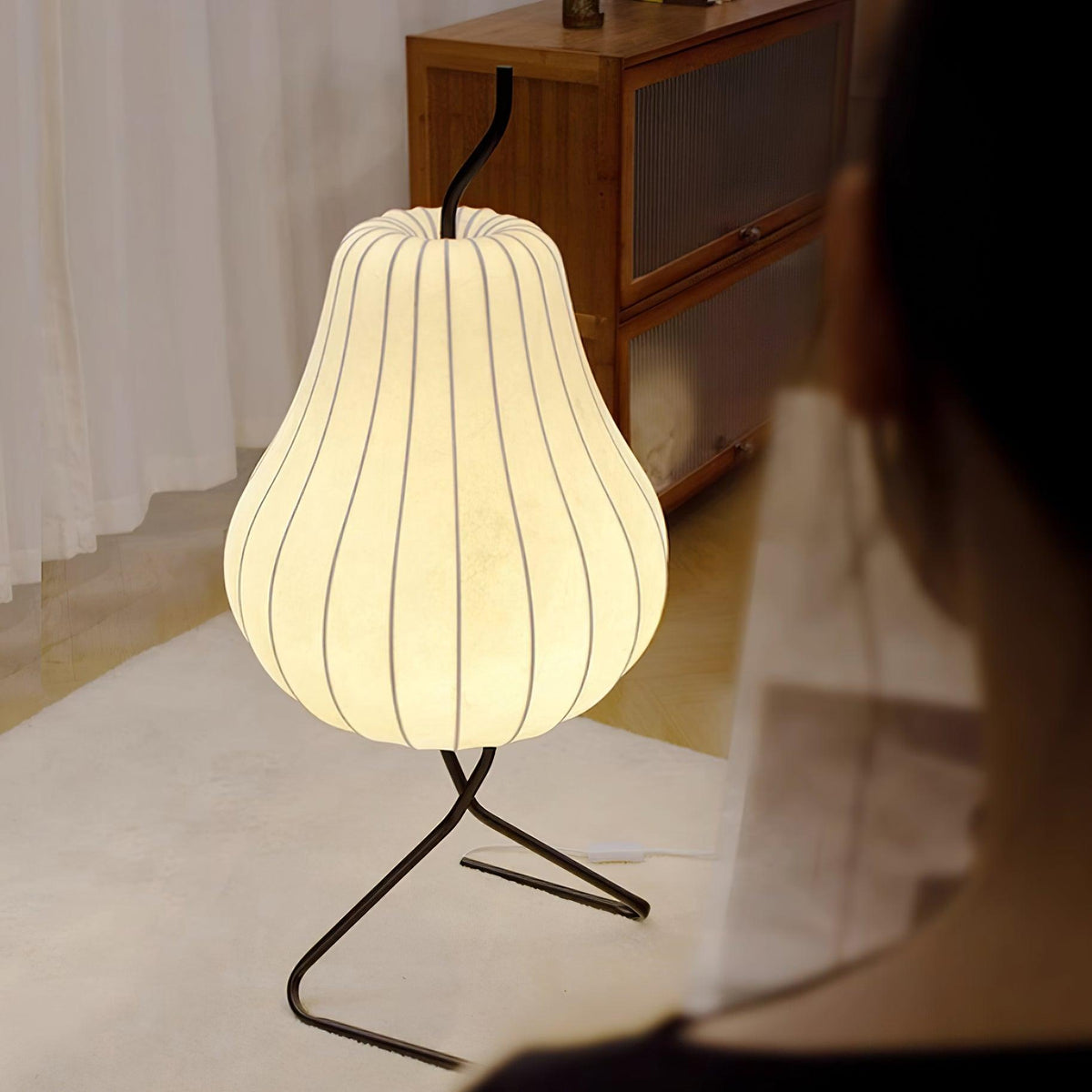 Calerielle minimalistisk pæreformet gulvlampe