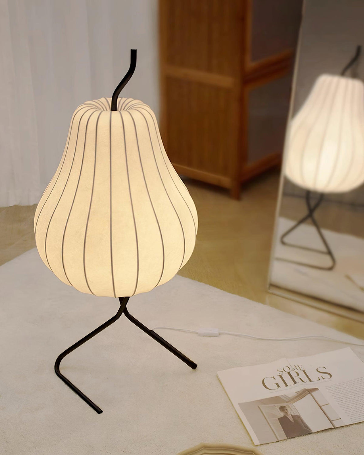 Calerielle minimalistisk pæreformet gulvlampe