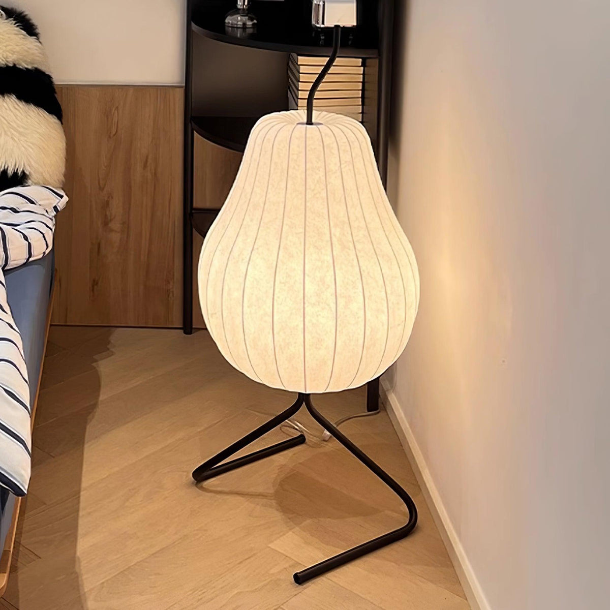 Calerielle minimalistisk pæreformet gulvlampe