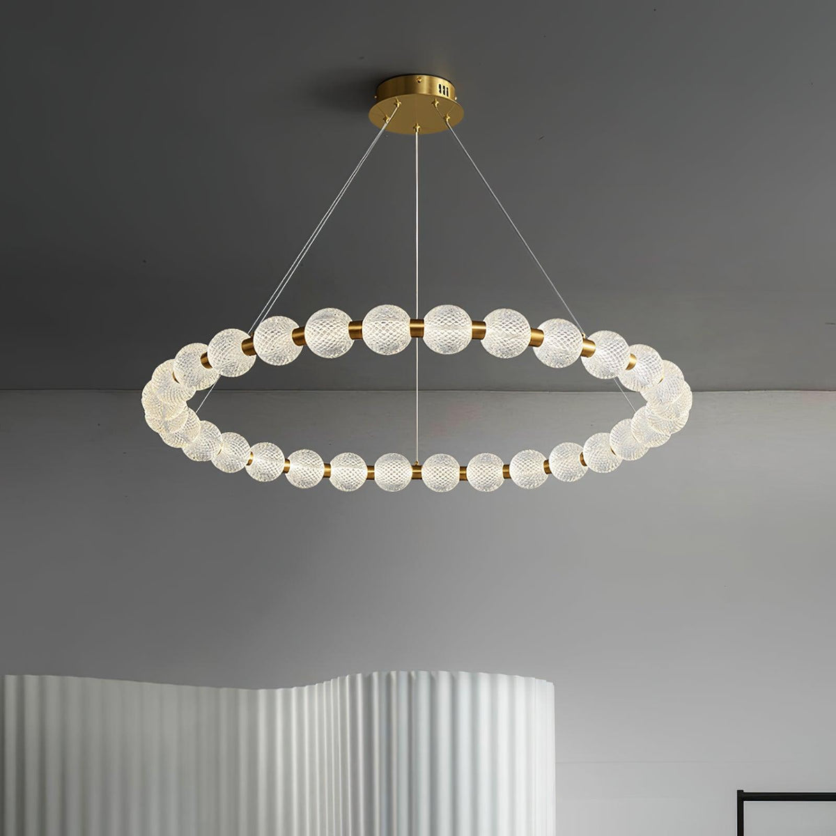 Soleena-ljuskrona, pärlemorguldring, elegant
