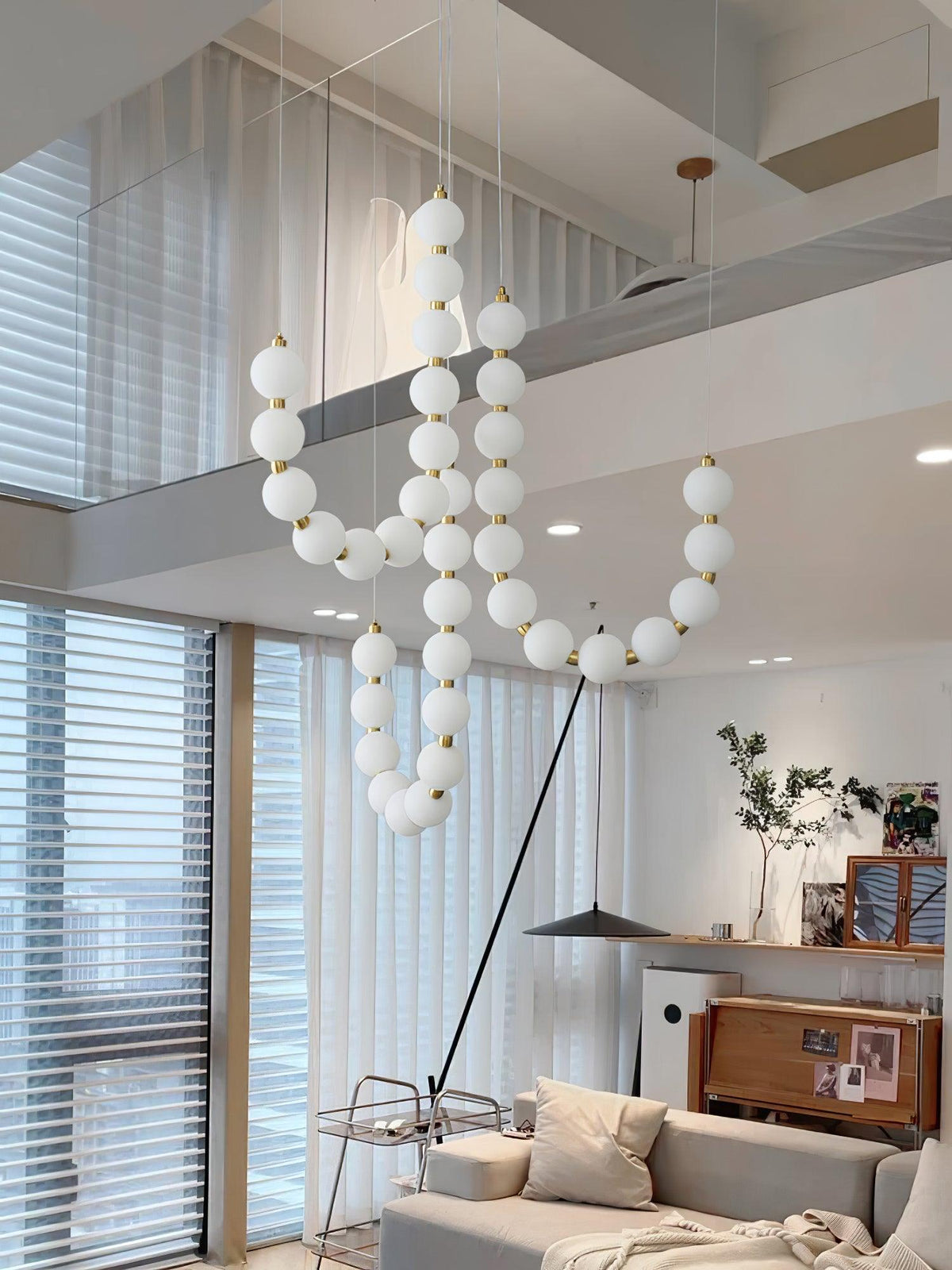Modern minimalistisk akrylkrona med ädelstensdesign